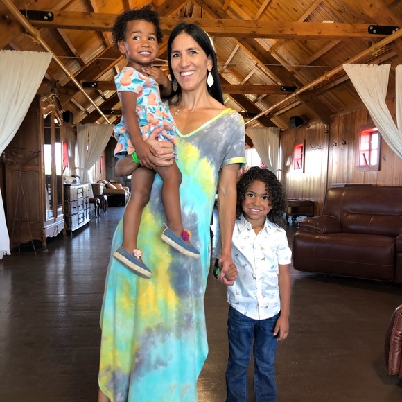 Meet your Posher, Monica - Picture 2 of 2